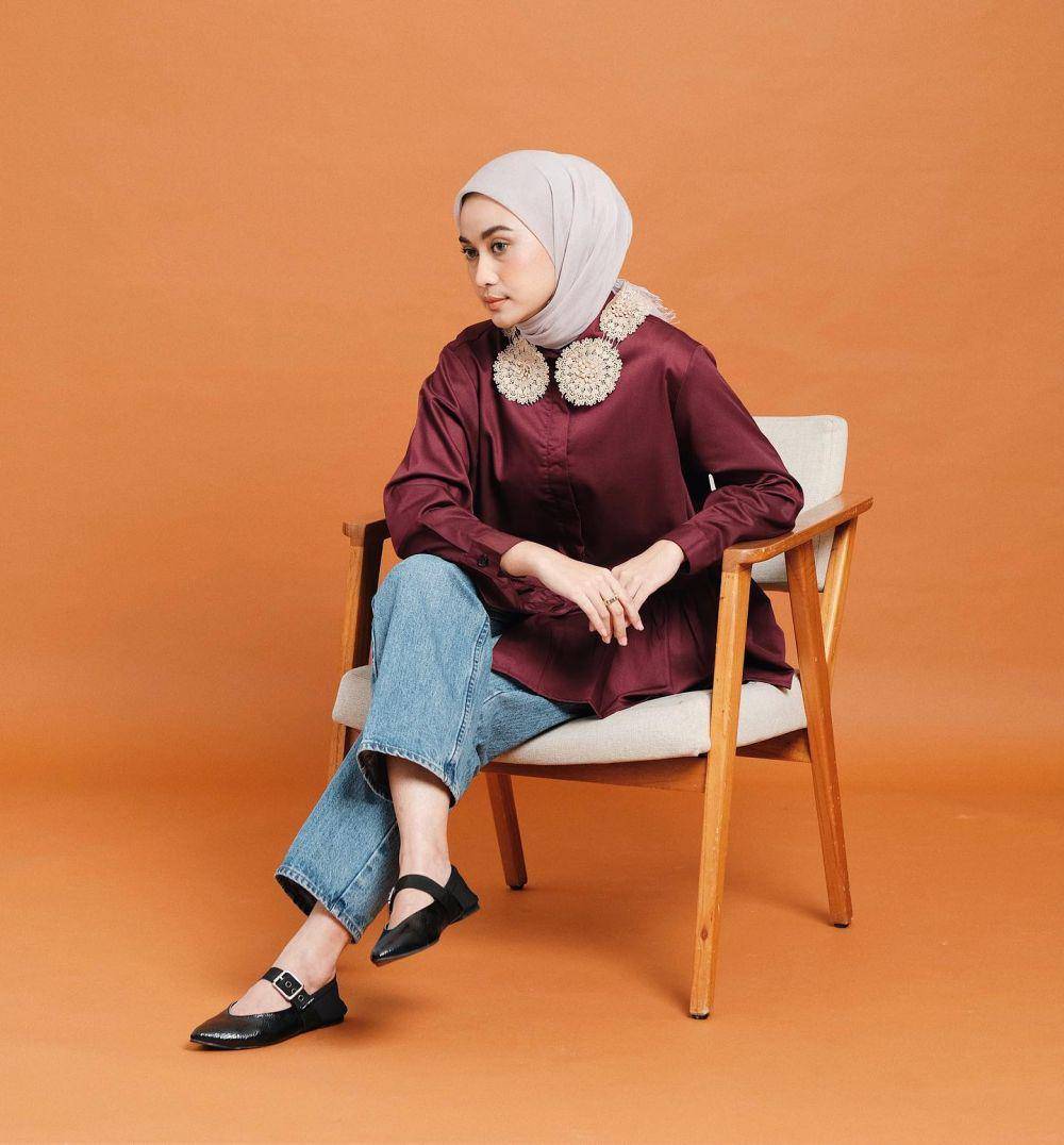 celana jeans ala Alifia Diannisa (instagram.com/alfdns)