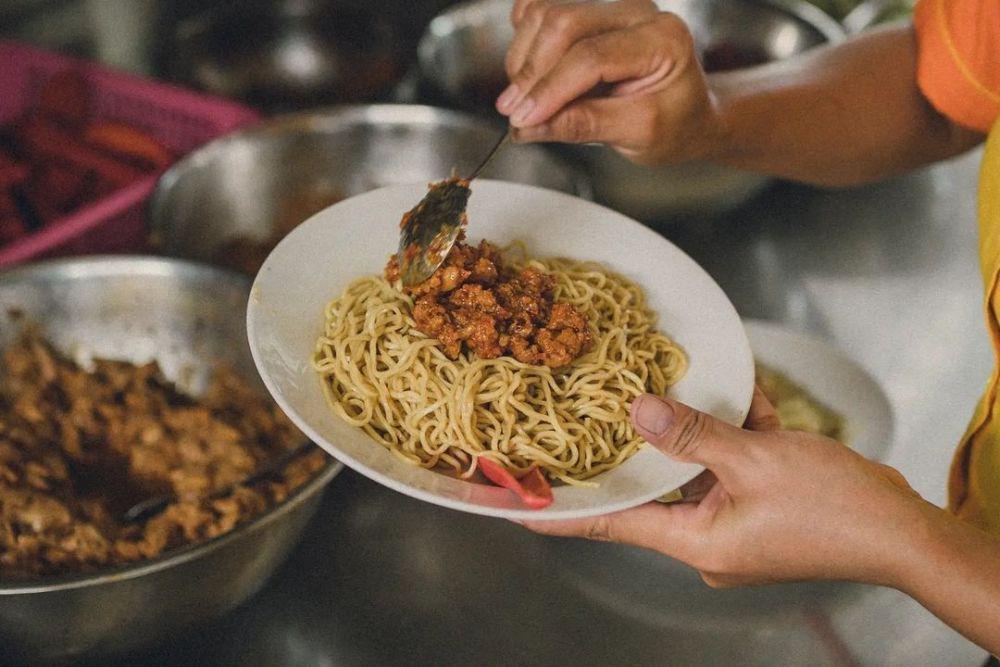 5 Kedai Bakmi Legendaris di Jakarta Barat, Rasanya Nagih!
