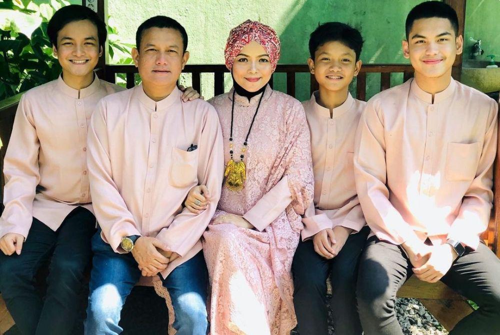 9 Potret Bahagia Keluarga Irzan Faiq, Jarang Disorot