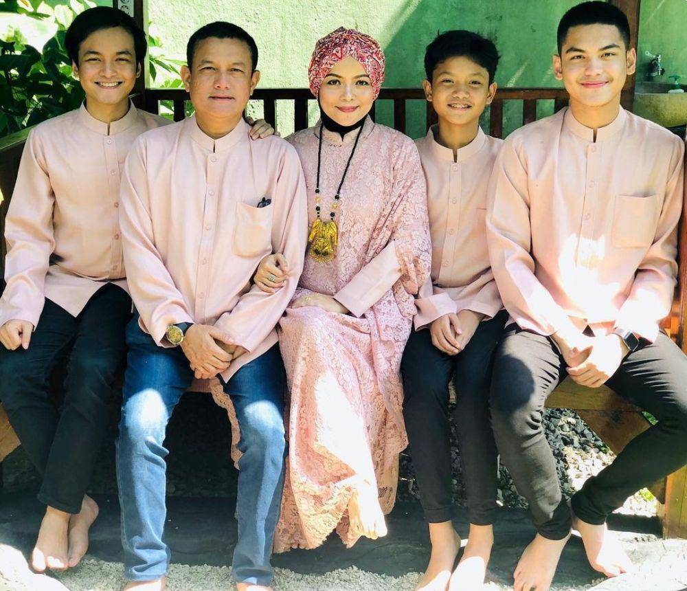 potret Irzan Faiq dan keluarga (instagram.com/ratunadia19/)