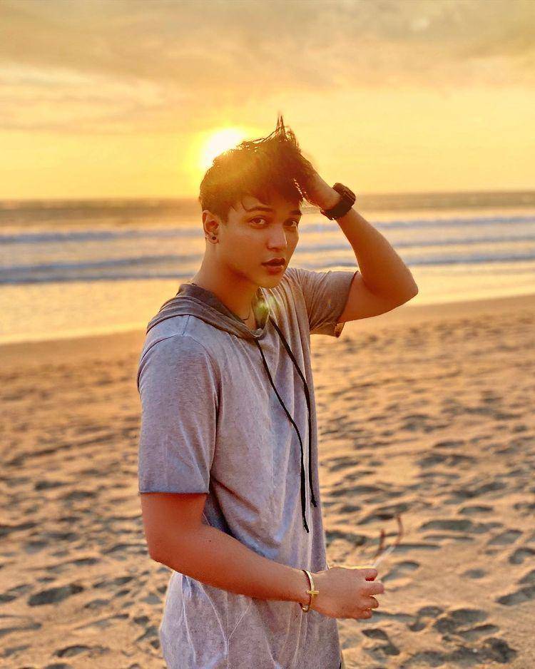 Brian Andrew (instagram.com/braendrw)