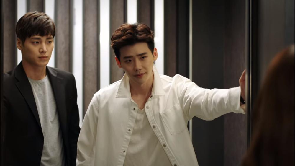 Lee Tae Hwan dan Lee Jong Suk di drama W: Two Worlds (Dok. Netflix/W: Two Worlds)