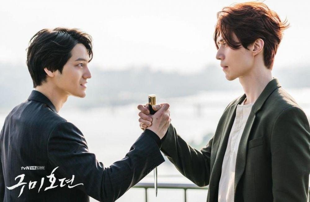 Kim Bum dan Lee Dong Wook di drama Tale of the Nine Tailed (instagram.com/tvn_drama)