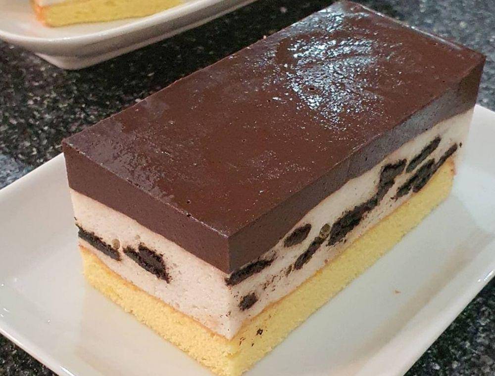 Puding busa lapis coklat dan oreo. (instagram.com/ernibryan)