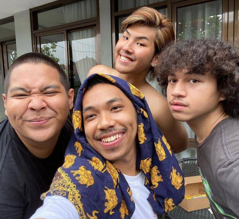 Geng Galaxy (instagram.com/gilangsamiadji)