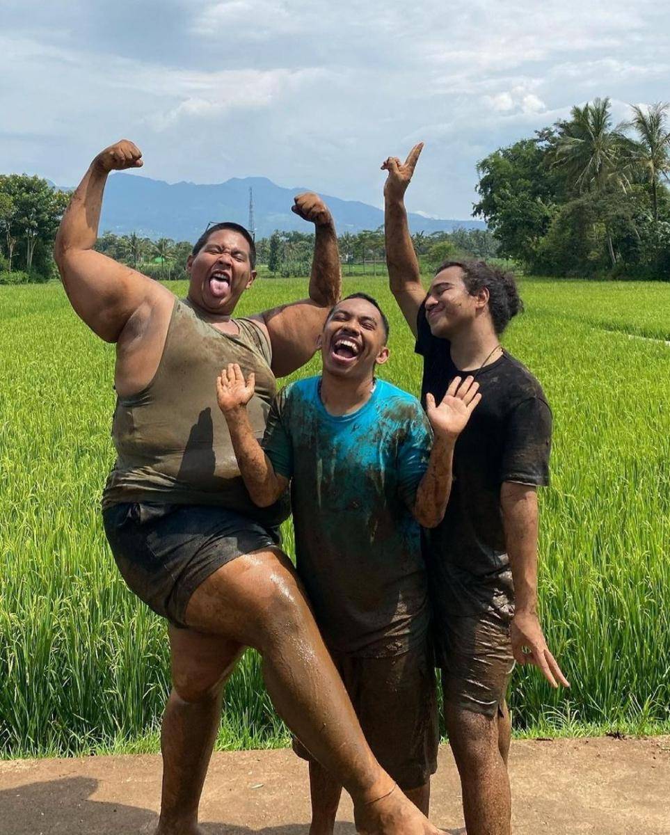 Geng Galaxy (instagram.com/gilangsamiadji)