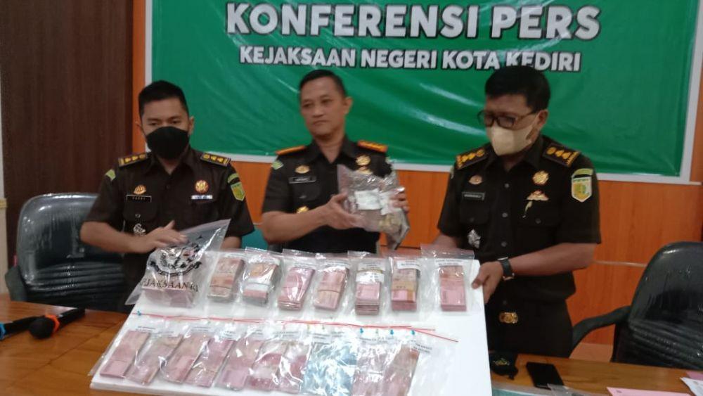 Barang bukti uang tunai yang disita dari tersangka. IDN Times/ istimewa