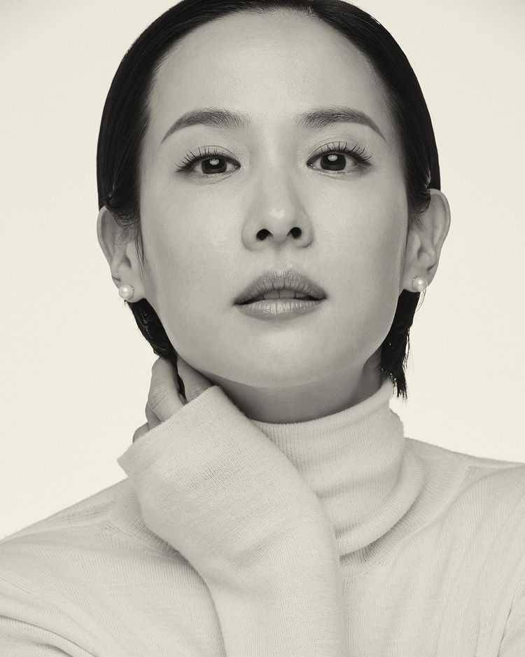 Cho Yeo Jeong (instagram.com/lightyears81)