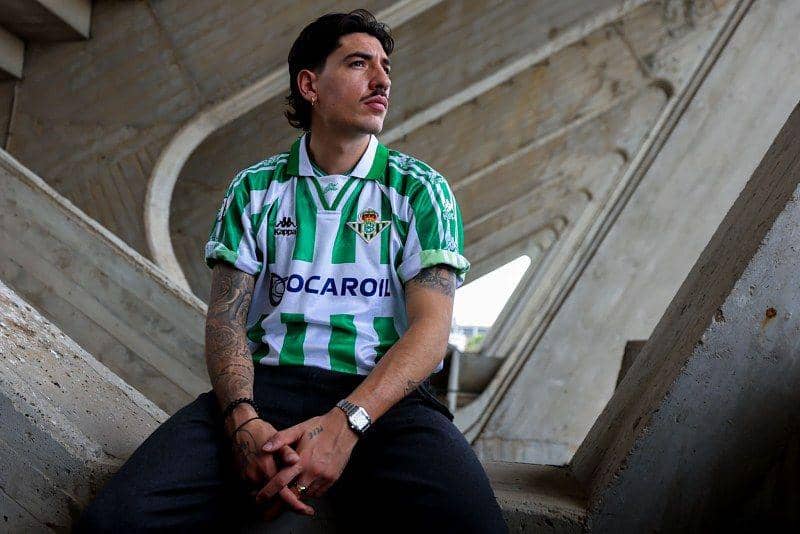 potret Hector Bellerin yang dipinjam Real Betis dari Arsenal (twitter.com/HectorBellerin)