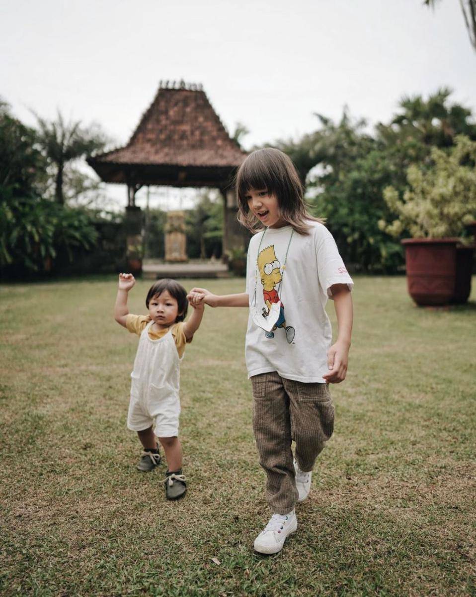 Bjorka Dieter dan Curtis Ziggy Mars Morschek (instagram.com/ringgoagus)