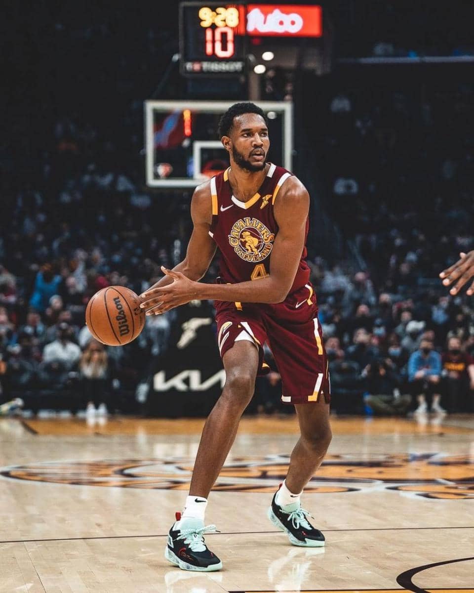 Evan Mobley berseragam Cleveland Cavaliers di NBA 2021/2022.  (instagram.com/evanmobley4)