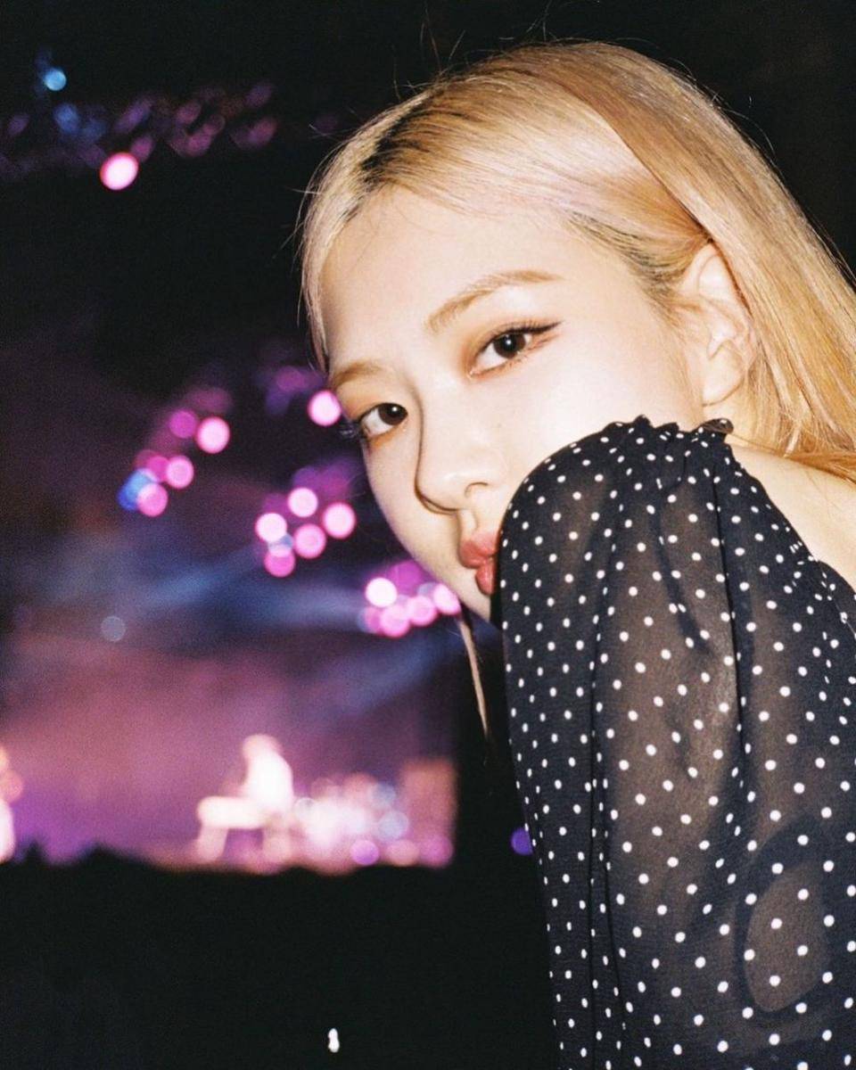 foto Rosé yang dijepret oleh Lisa BLACKPINK (instagram.com/roses_are_rosie)