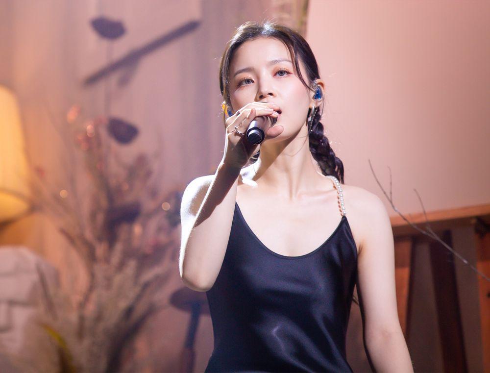 10 Rekomendasi Lagu Lee Hi untuk Pengantar Tidurmu, Jadi Lebih Nyenyak