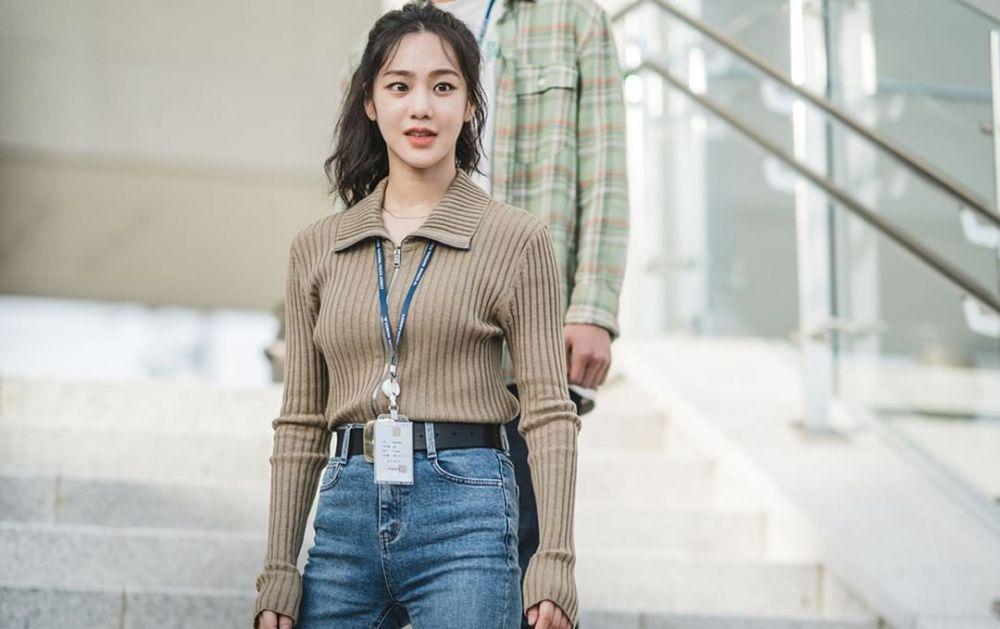 Tampil Badass, Ini 10 Harga Outfit Han Ji Eun di Drama Bad and Crazy