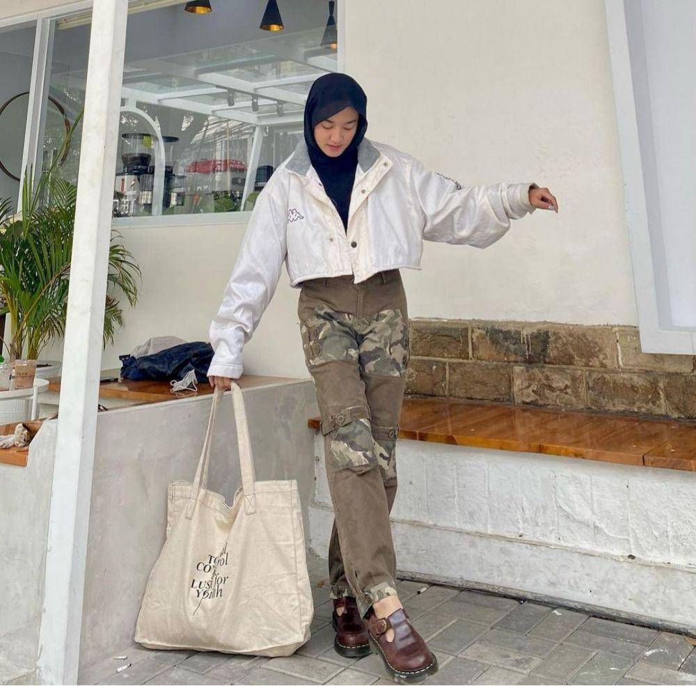 style hijab crop outer (instagram.com/jihanrifaa)
