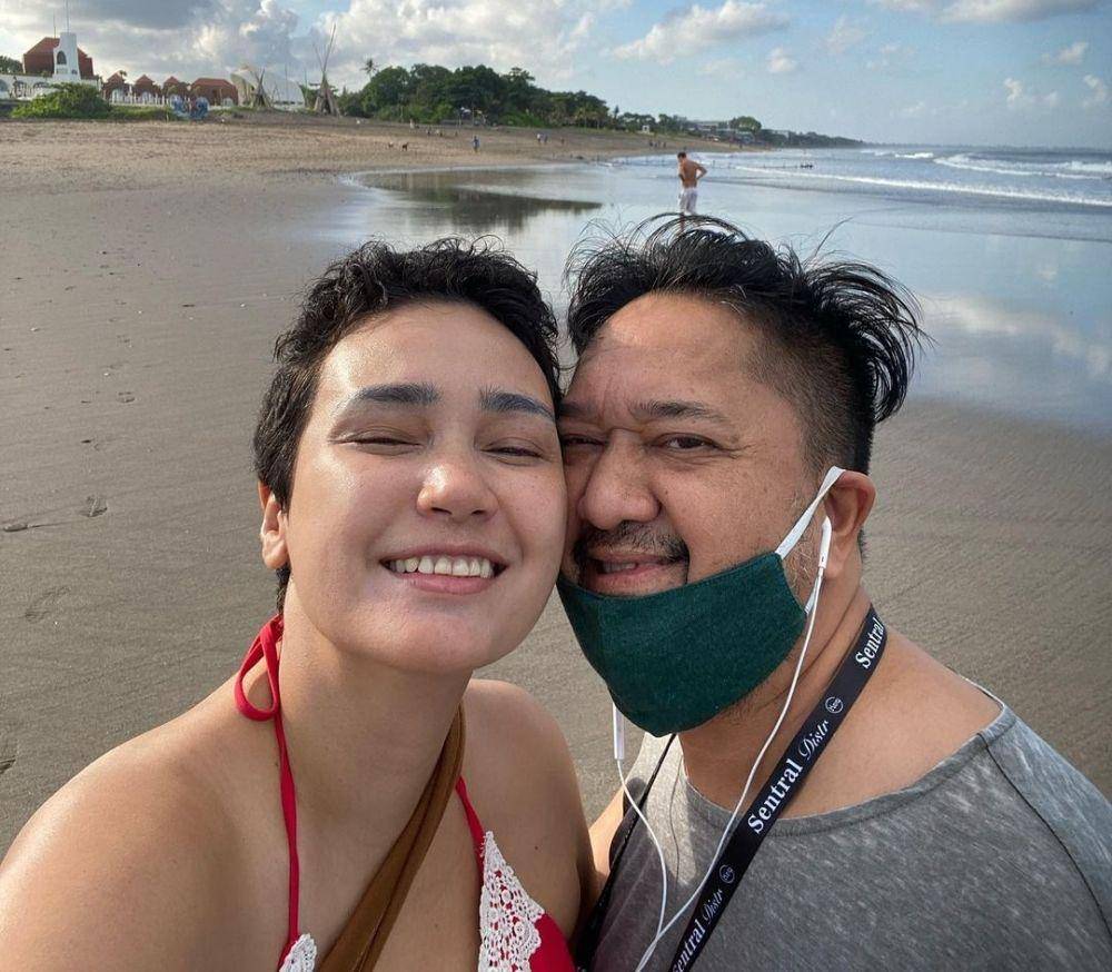potret Feby Febiola bersama suami (instagram.com/febyfebiola)