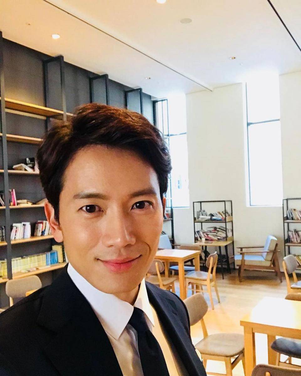Ji Sung (instagram.com/justin_jisung)