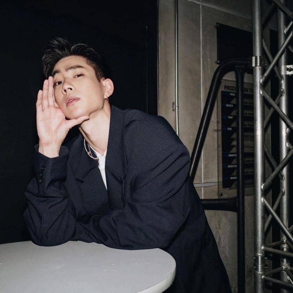 Semakin Menawan, 10 Potret Kece Off Jumpol yang Genap 31 Tahun