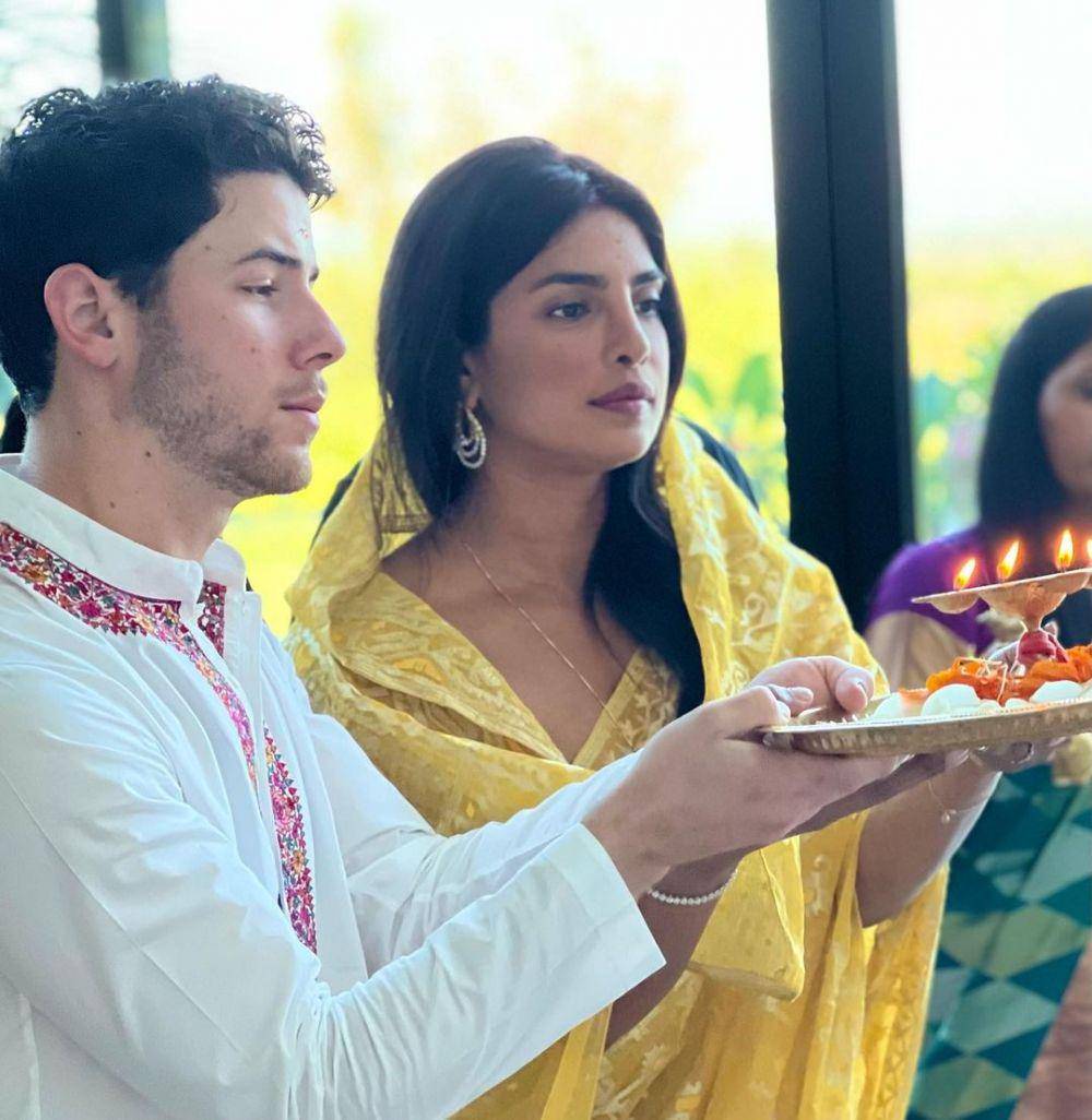 Priyanka Chopra dan Nick Jonas (instagram.com/priyankachopra)