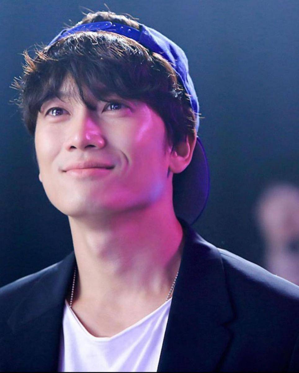 Ji Sung (instagram.com/justin_jisung)