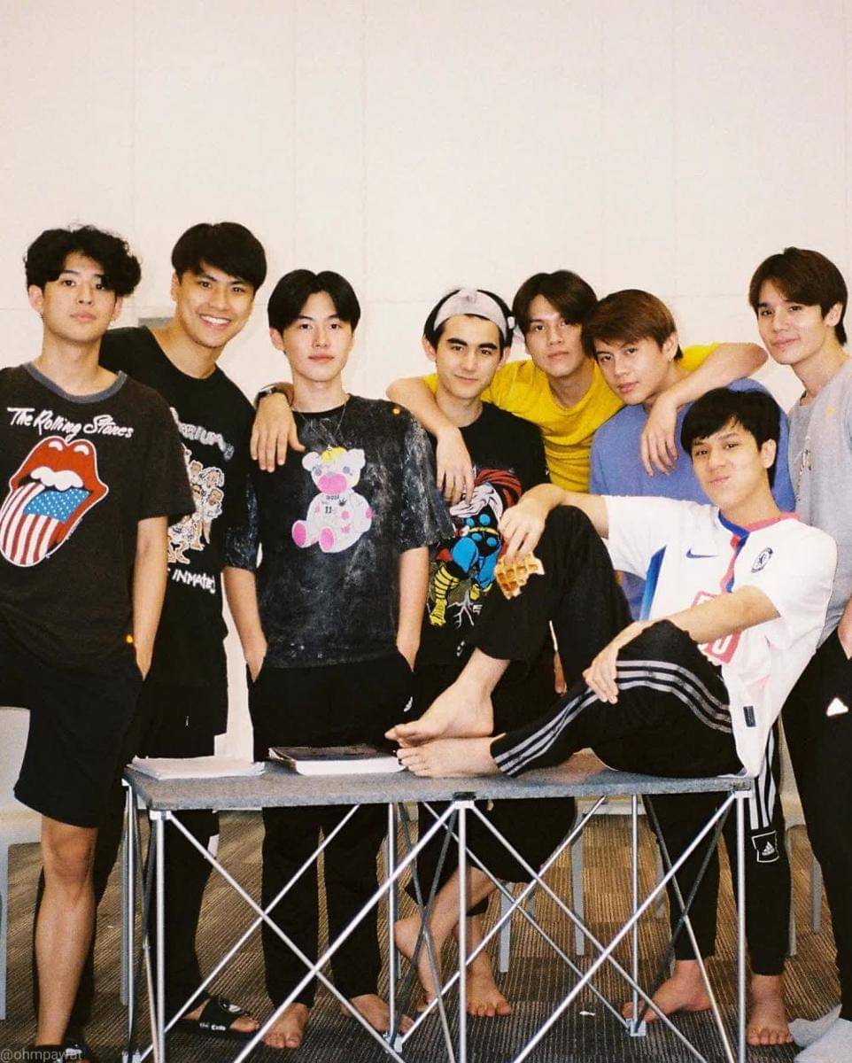 Potret kebersamaan cast series Bad Buddy (instagram.com/ohmpawat)