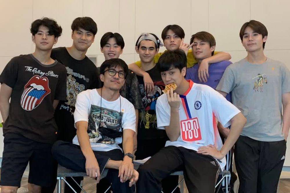 Potret kebersamaan cast series Bad Buddy (instagram.com/drake_laedeke)