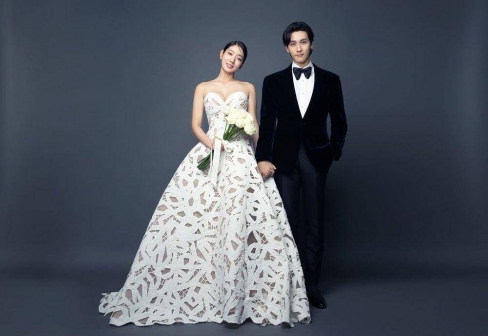 Foto Pernikahan Park Shin Hye dan Choi Tae Joon (instagram.com/salt_ent)