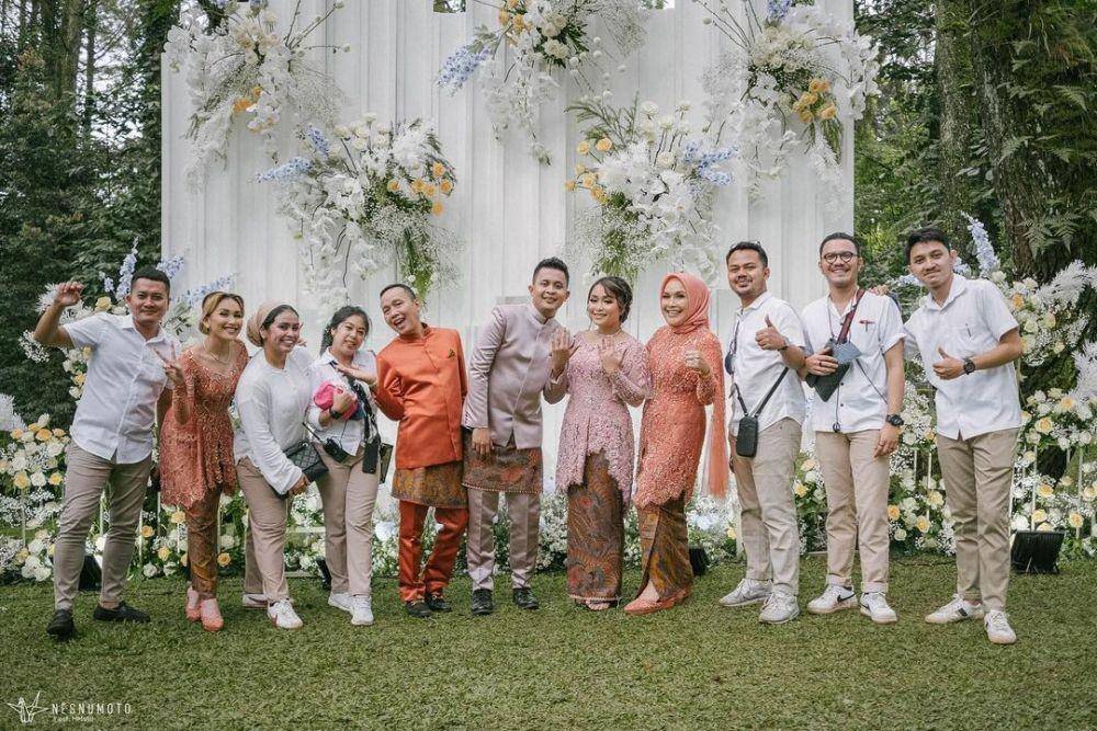 Lamaran Syifa, adik Ayu Ting Ting (Instagram.com/ayutingting92)
