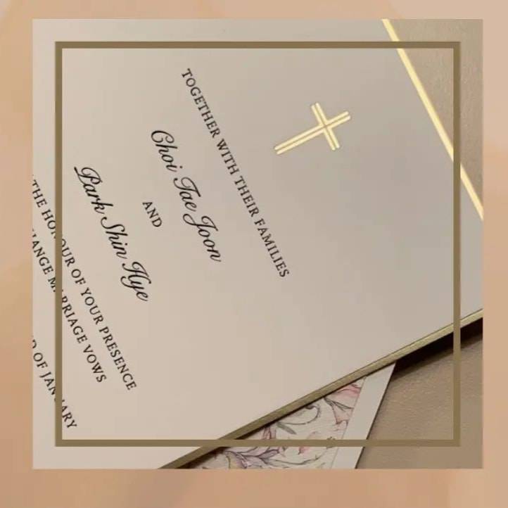 Wedding invitation Park Shin Hye dan Choi Tae Joon (twitter.com/deiljk)