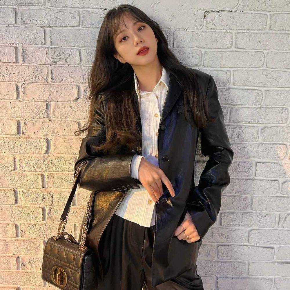 Jisoo BLACKPINK (instagram.com/sooyaaa__)