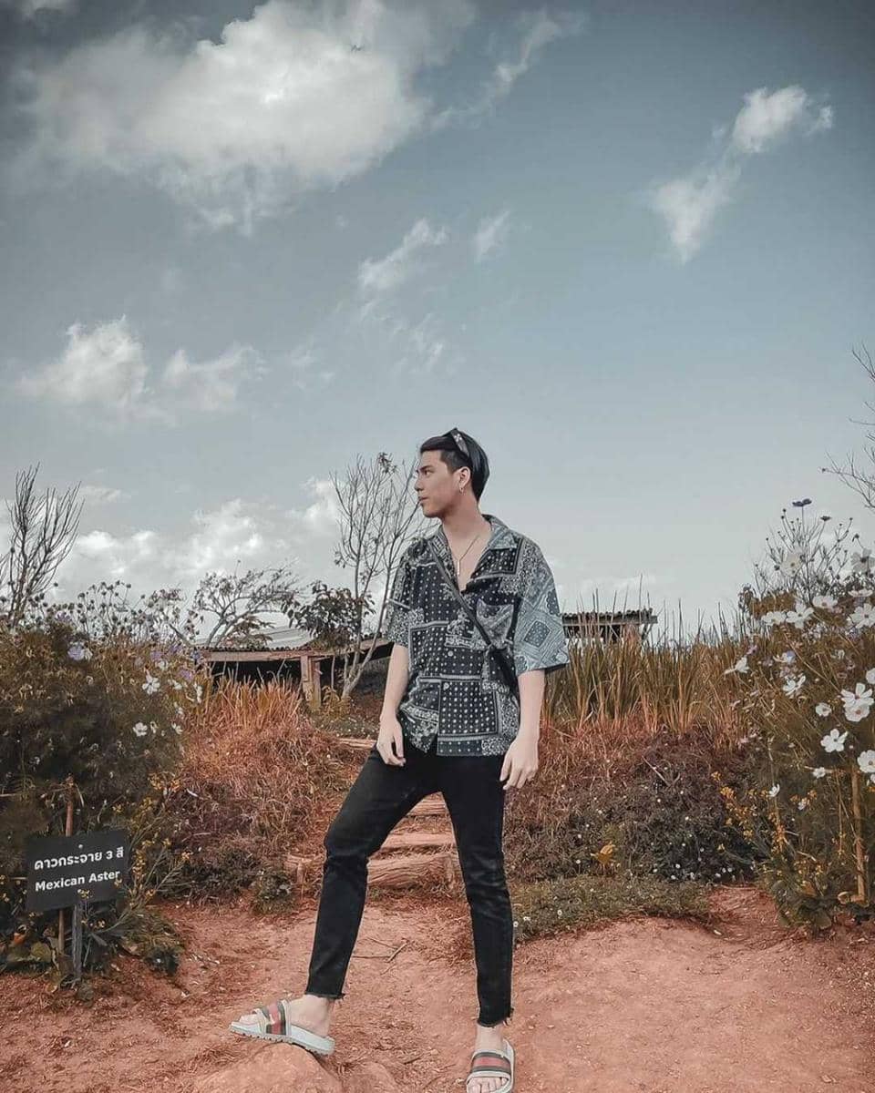 outfit monokrom ala Marc Pahun (instagram.com/marc.m_c)