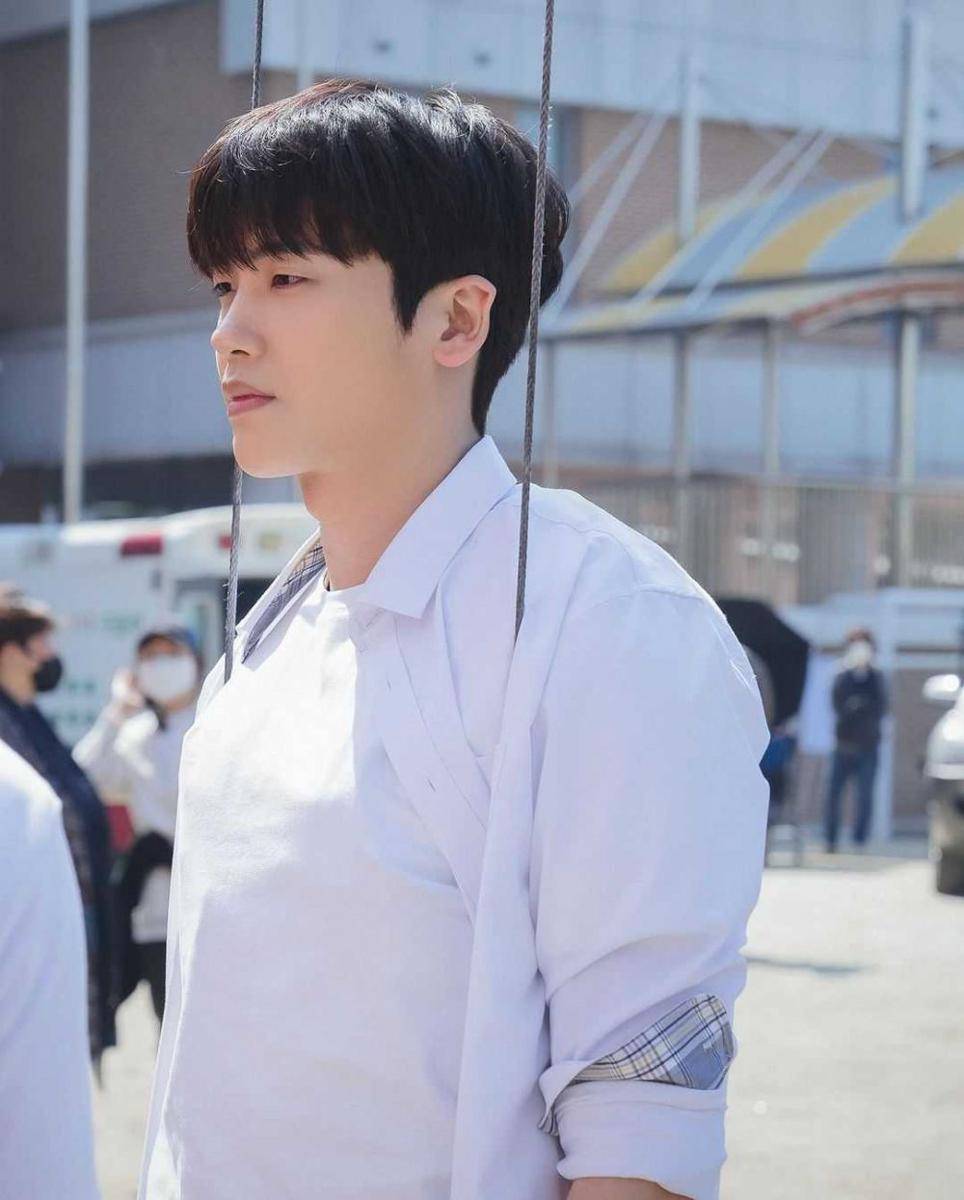Park Hyung Sik (instagram.com/phs1116)