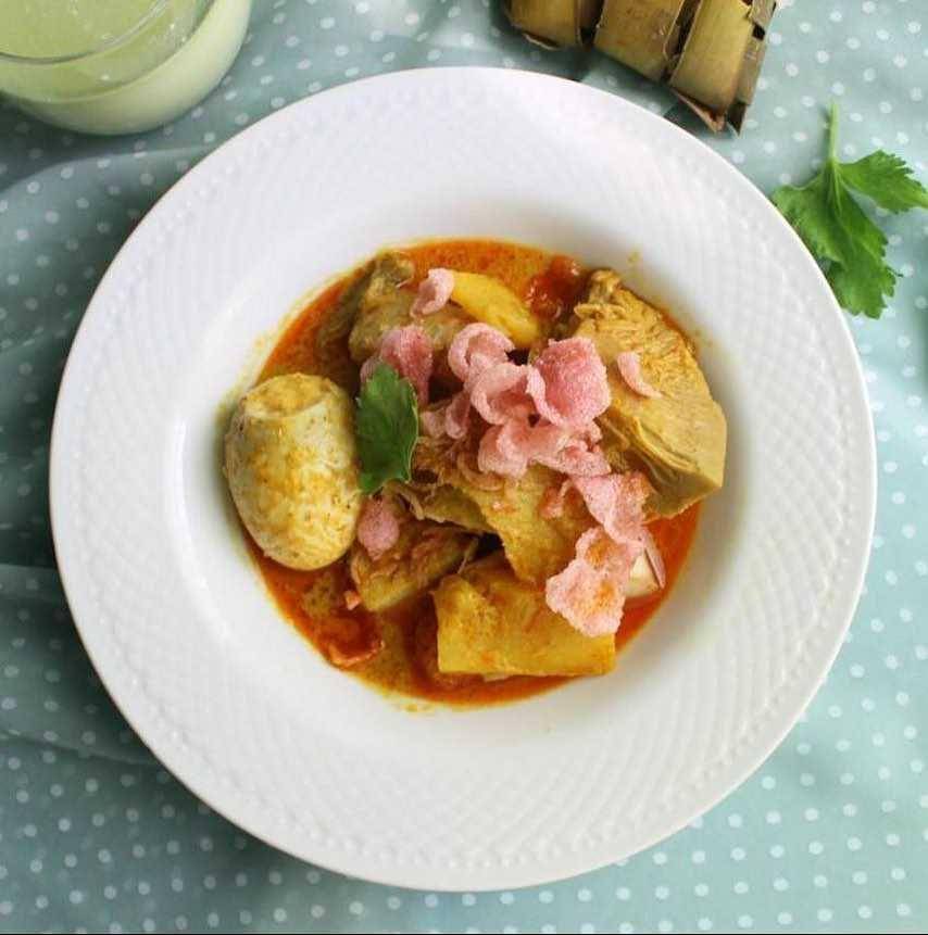 Katupek Pitalah (instagram.com/dispar.sumbar)