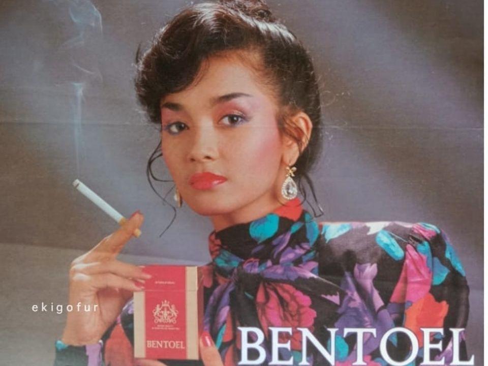 Nostalgia 10 Iklan Rokok Jadul, Gak Pakai Sensor!