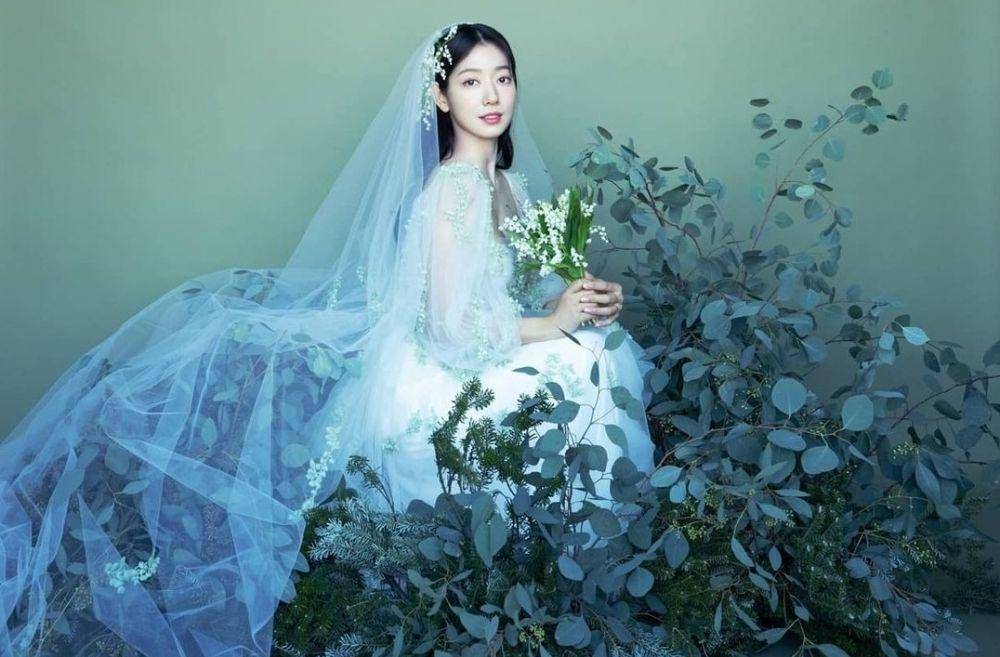 Park Shin Hye (instagram.com/salt_ent)