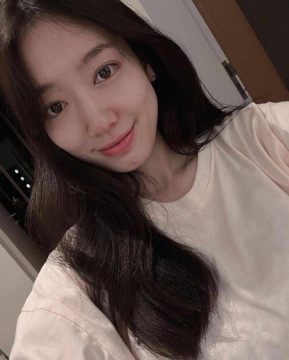 Park Shin Hye (instagram.com/ssinz7)