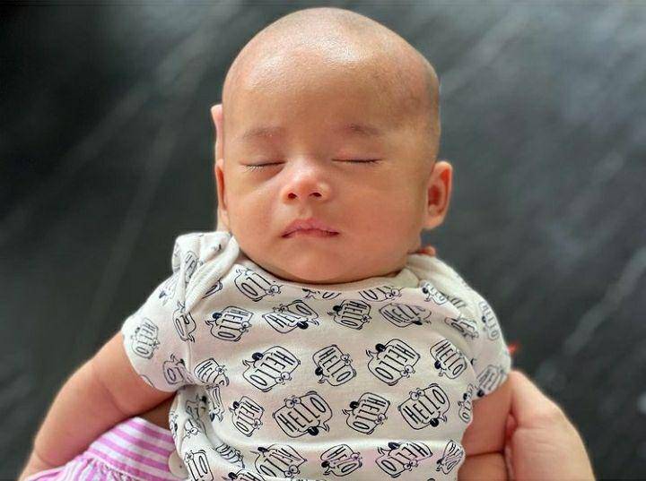 Foto Adzam Adriansyah sedang tidur. Instagram.com/ferdinan_sule