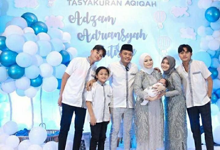 Tasyakuran Aqiqah Adzam Adriansyah. Instagram.com/nathalieholscher