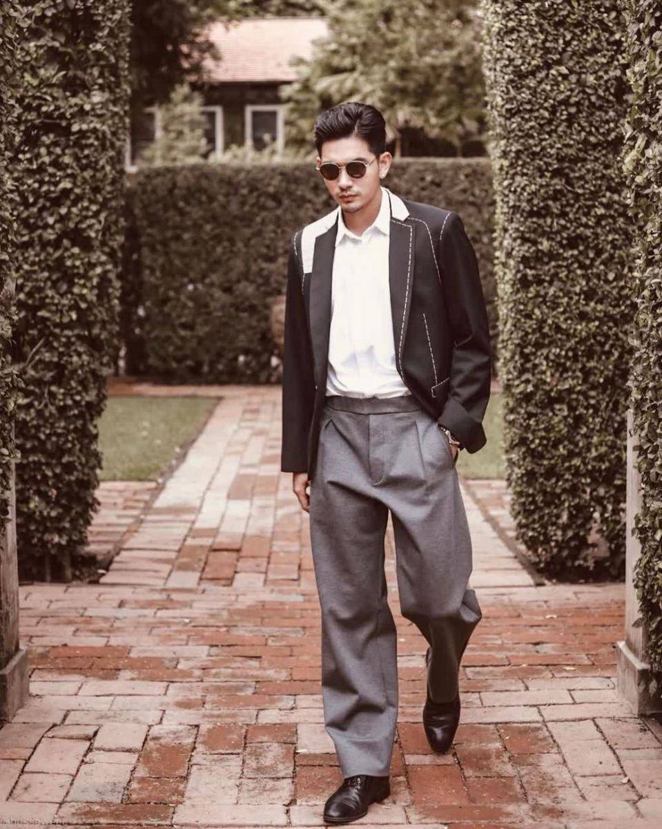 Inspirasi outfit outer ala Kem Hussawee (instagram.com/husaweee)