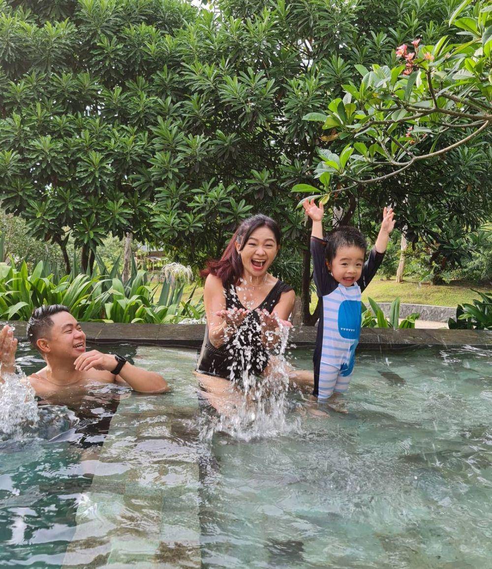 potret Oma Puspa, anak dan cucu (instagram.com/puspadewihc)