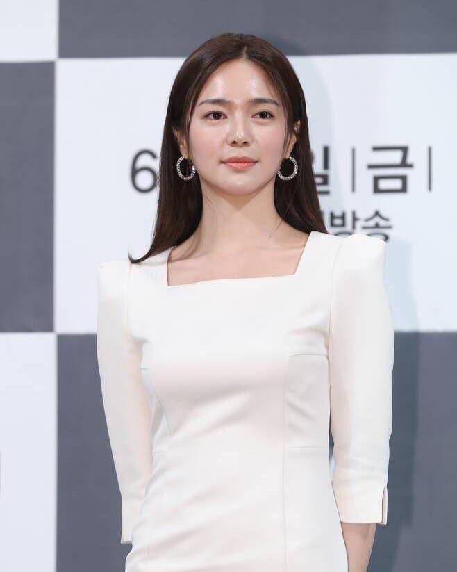 Lee Elijah (instagram.com/lee__elijah)