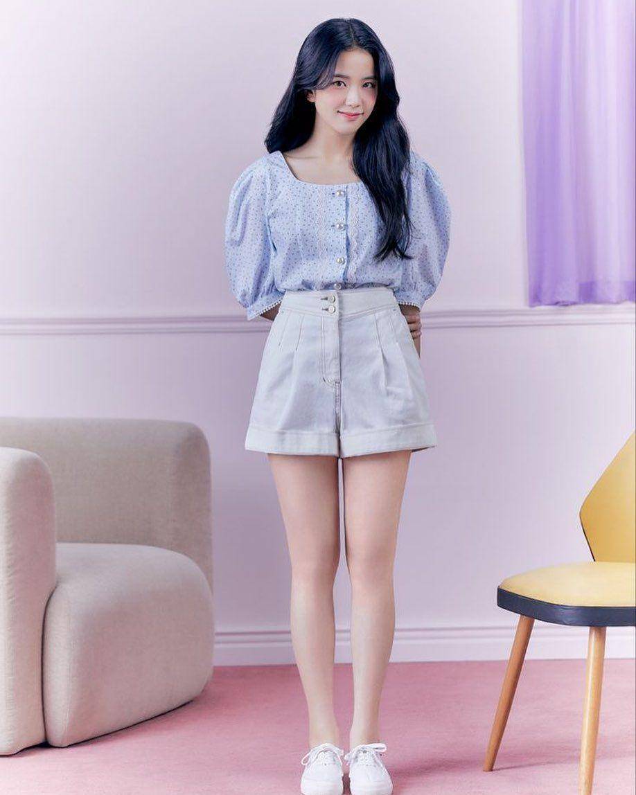 short pants member BLACKPINK (instagram.com/blackpinkfashionupdate)