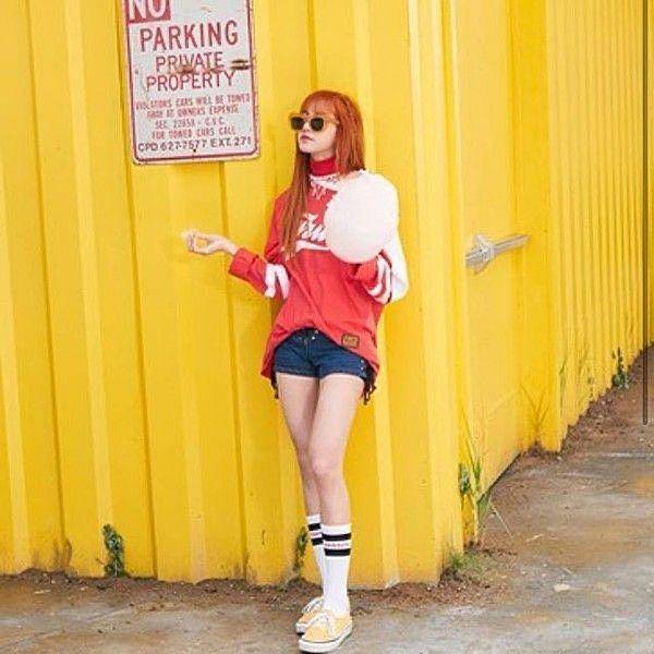 short pants member BLACKPINK (instagram.com/blackpinkfashionupdate)