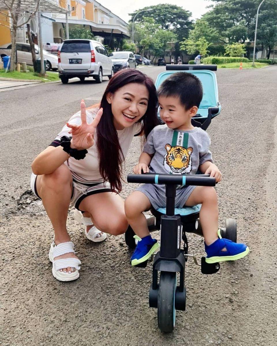 potret Oma Puspa dan Neil cucunya (instagram.com/puspadewihc)