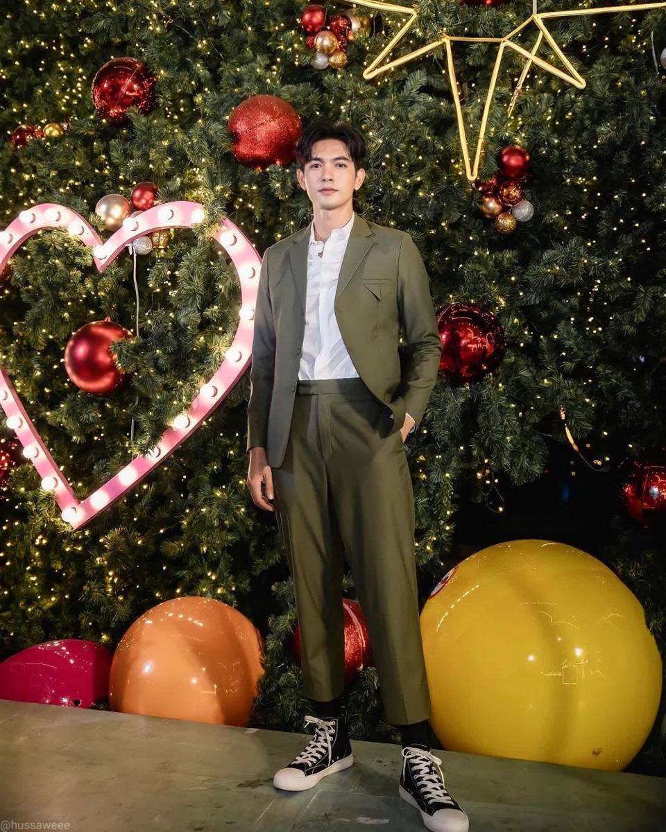 Inspirasi outfit outer ala Kem Hussawee (instagram.com/husaweee)