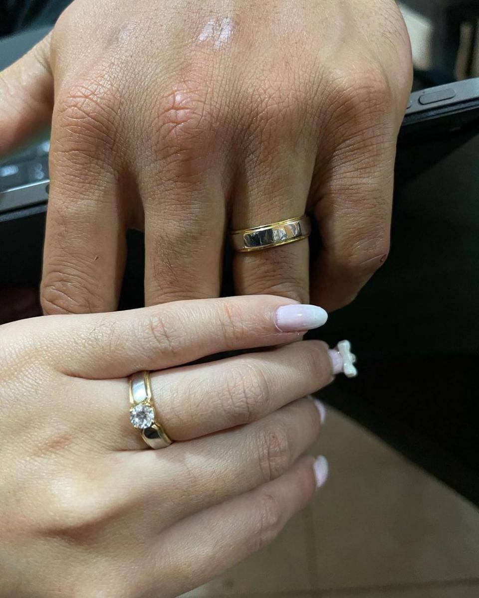 momen tunangan Aprilio Manganang dan Claudya (instagram.com/c.cvanrhyn)