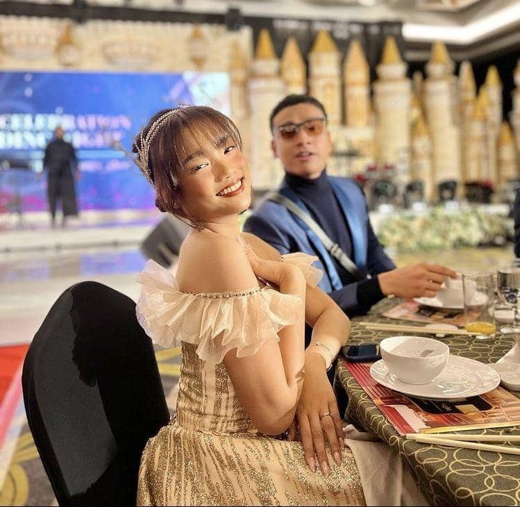 gaya Fuji bak putri dongeng (instagram.com/fuji_an)