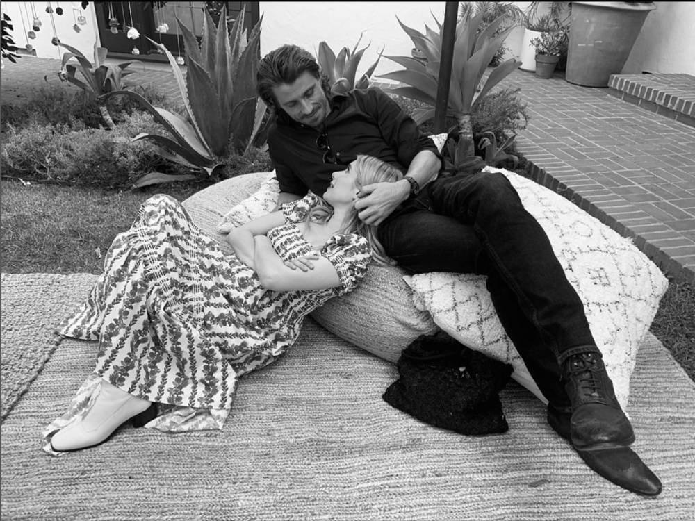 Emma Roberts dan Garrett Hedlund (Instagram.com/emmaroberts)