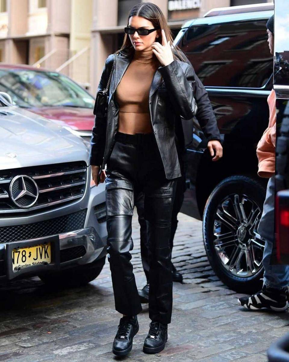 outfit Kendall Jenner (instagram.com/kendalljenners.style)