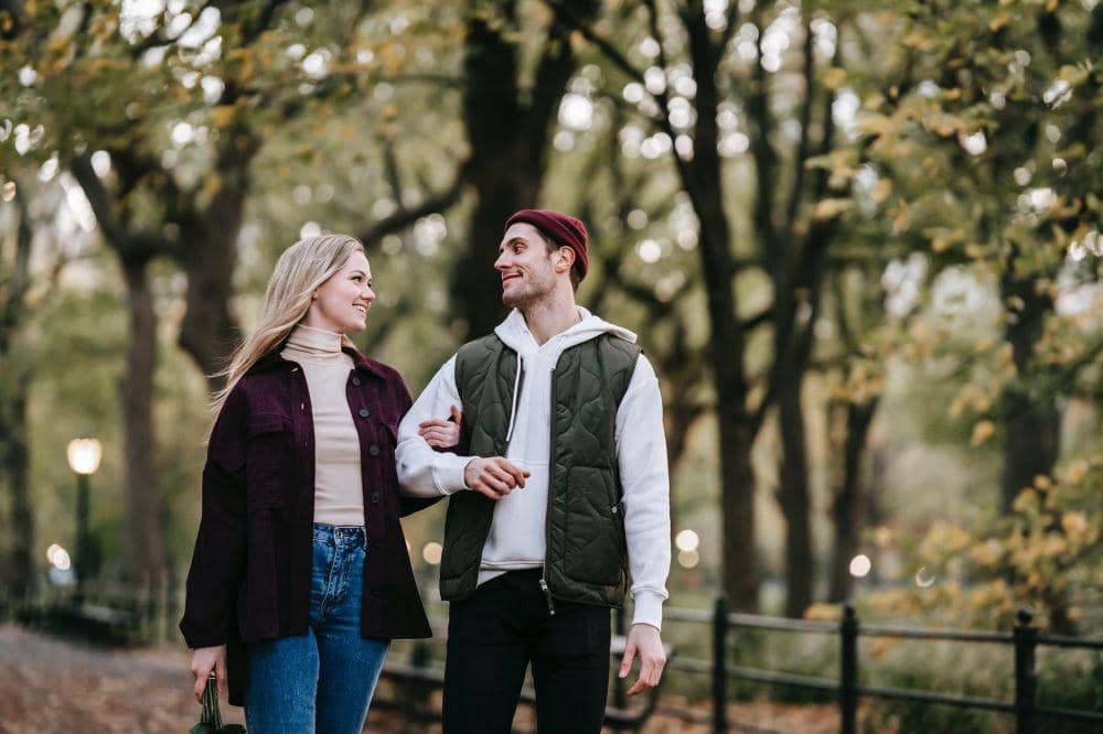 5 Hal yang Cowok Harus Lakukan agar Cewekmu Merasa Berharga